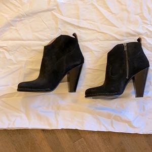 Frye Chelsea Boots in Black Suede